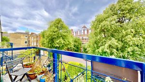 balcony- click for photo gallery